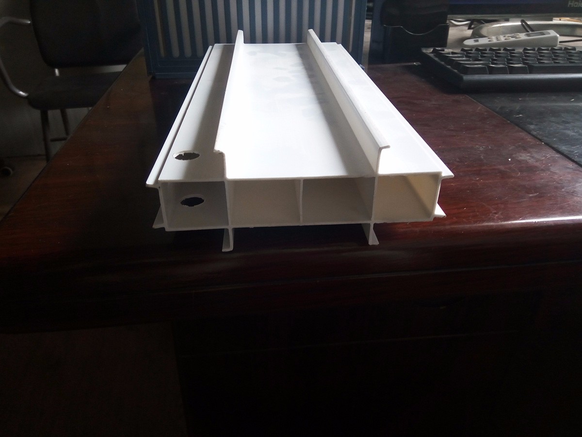 咸阳立面拉缝板 (1)150MM宽拉缝板
